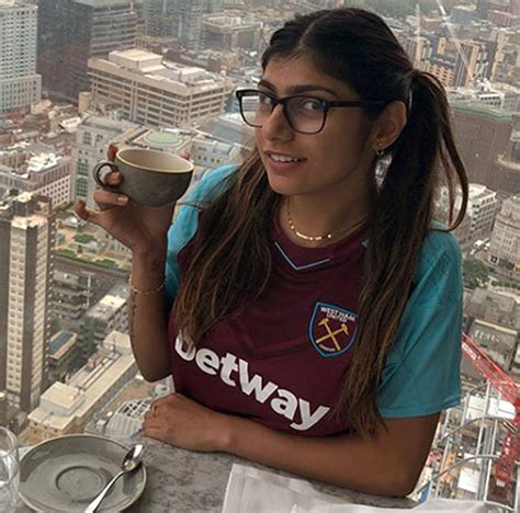 are mia khalifa's boobs fake